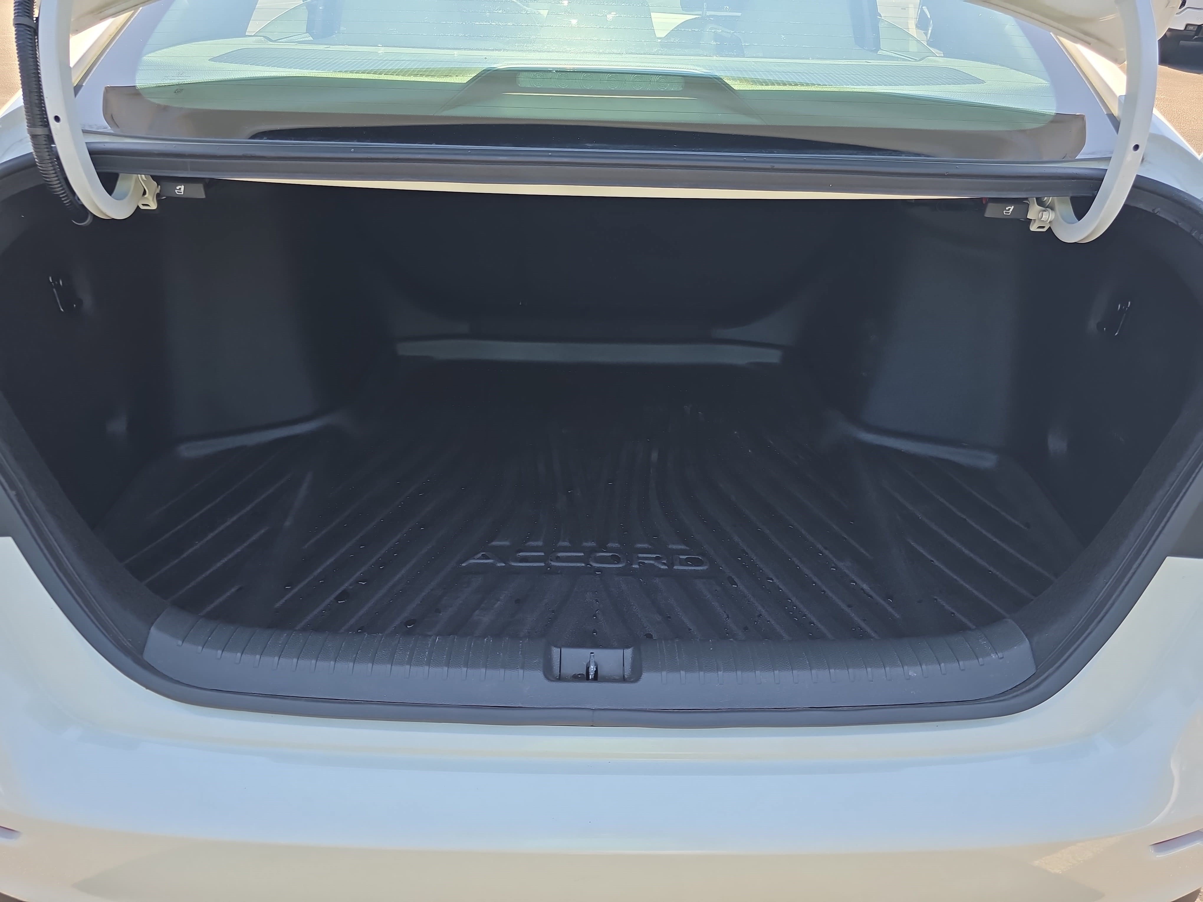 Used 2023 Honda Accord EX image 13