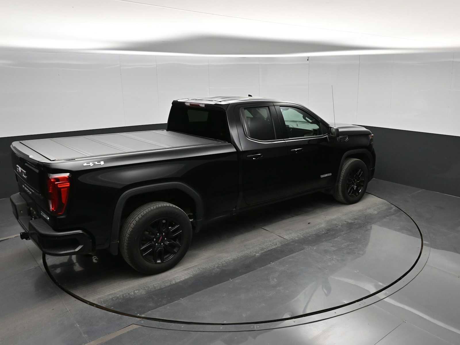 Used 2023 GMC Sierra 1500 Elevation AWD/4WD image 30