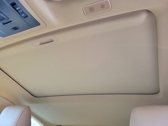 Used 2024 Lexus ES 300h Ultra Luxury w/ Accessory Package (Z2) image 26