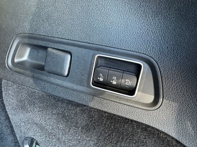 Used 2024 Mercedes-Benz GLS 450 4MATIC image 12