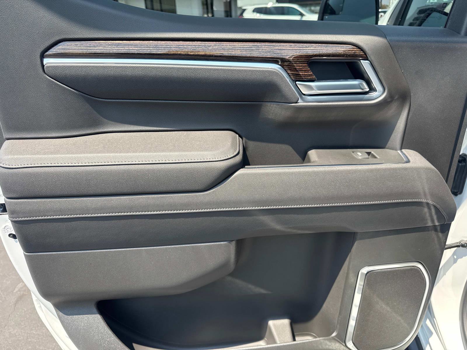 New 2026 GMC Sierra 1500 Elevation image 23