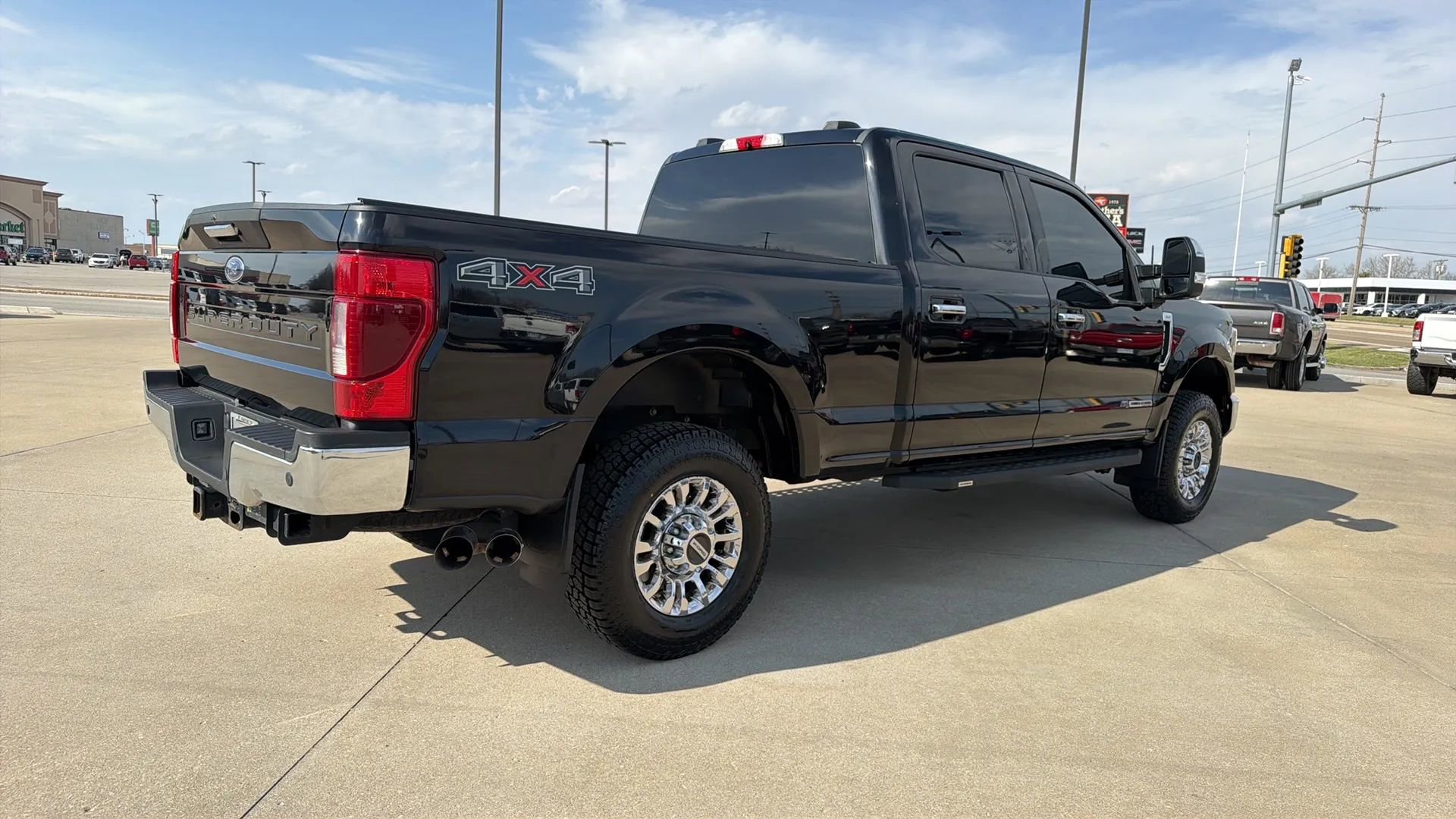Used 2020 Ford F350 XLT w/ XLT Premium Package AWD/4WD image 22