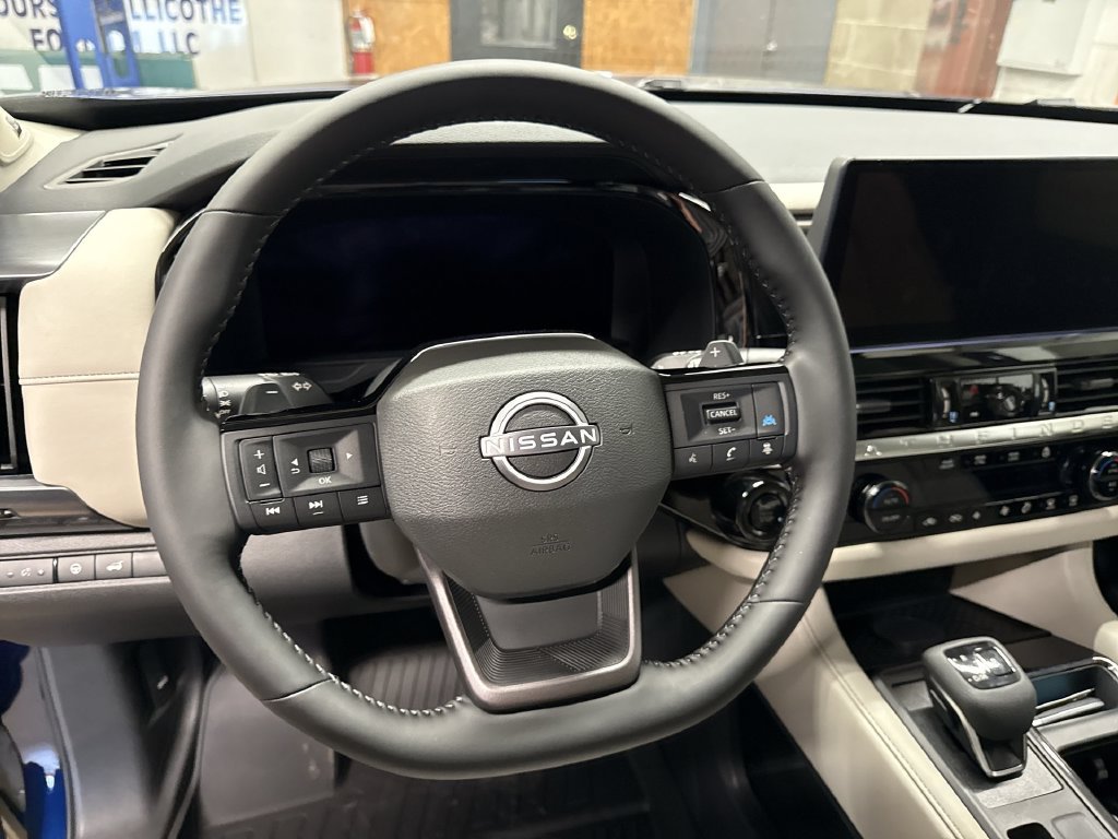 New 2026 Nissan Pathfinder SL w/ SL Premium Package AWD/4WD image 11