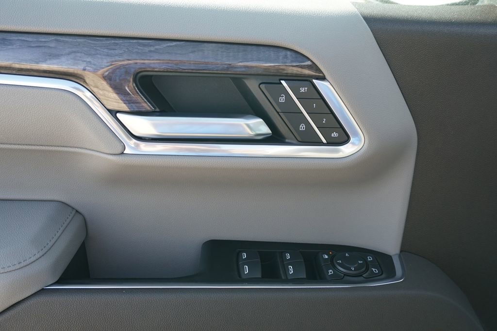 New 2026 Chevrolet Silverado 1500 LTZ w/ LTZ Premium Package image 17