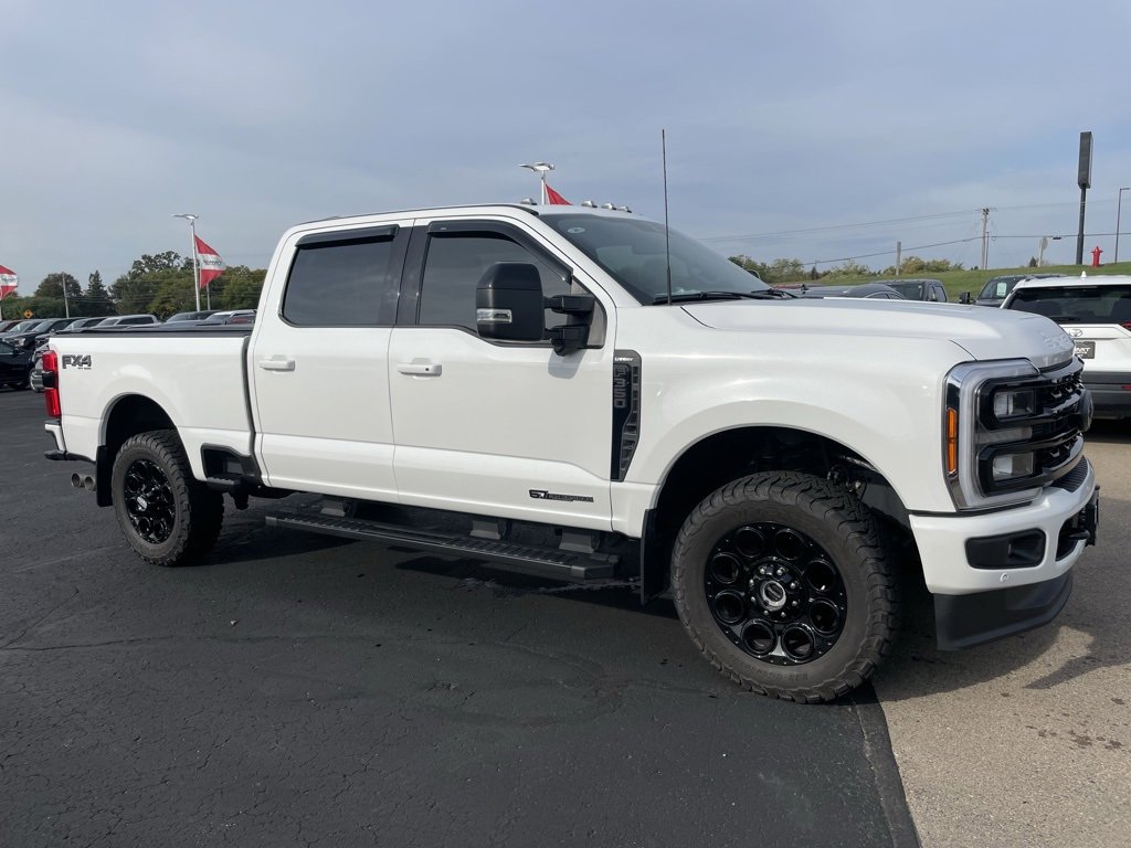Used 2023 Ford F350 Lariat w/ Lariat Ultimate Package image 2