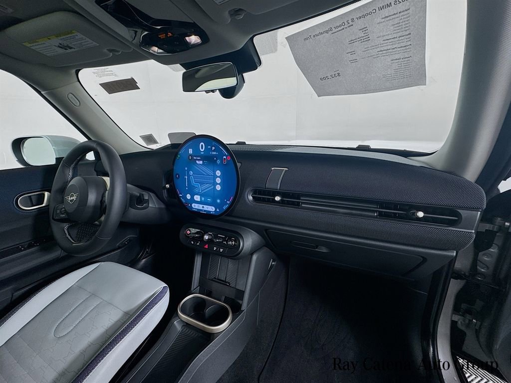Certified 2025 MINI Cooper S image 28
