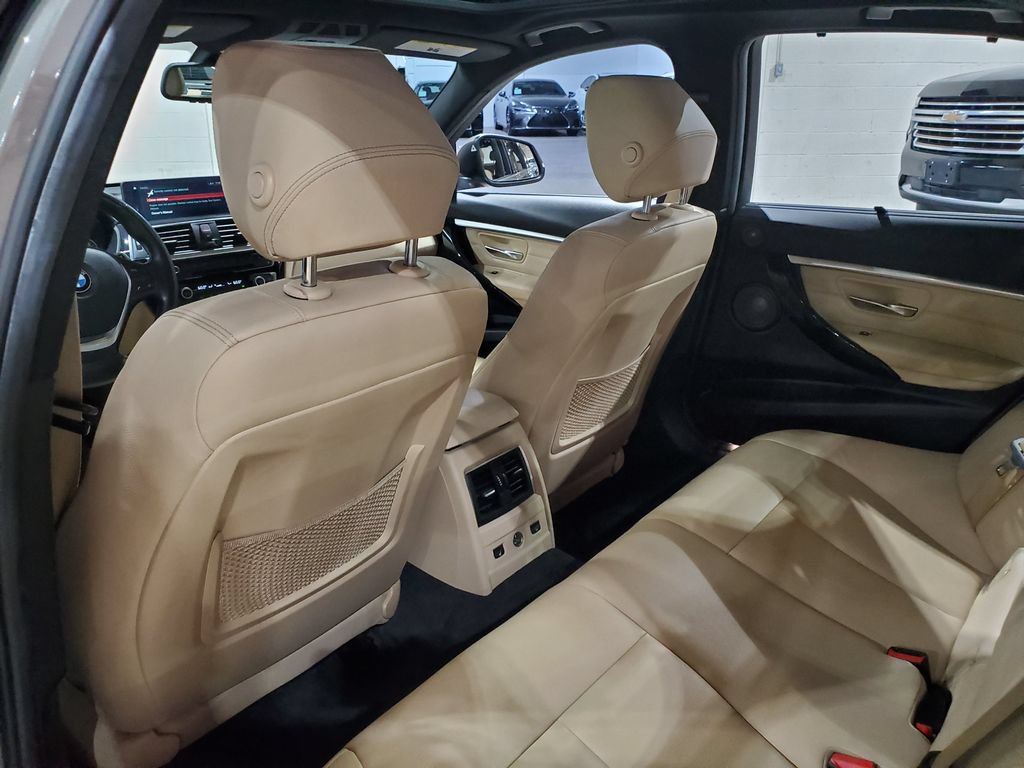 Used 2018 BMW 340i xDrive Sedan AWD/4WD image 25