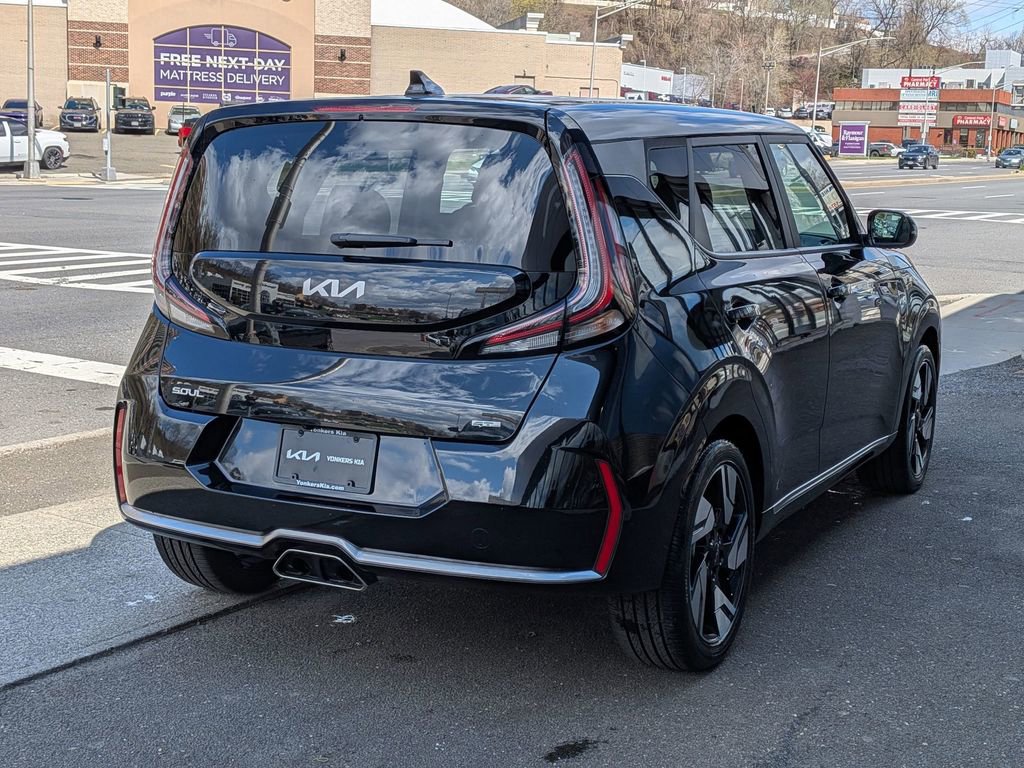 Certified 2023 Kia Soul GT-Line w/ GT-Line Technology Package image 6