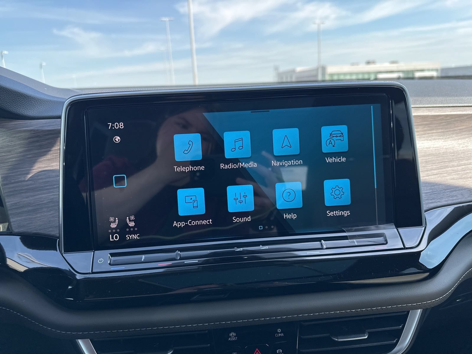 New 2026 Volkswagen Atlas SEL AWD/4WD image 52