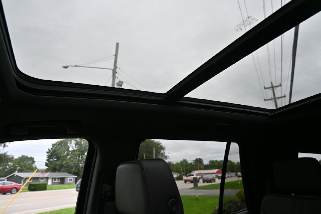 Used 2024 Chevrolet Tahoe RST w/ Luxury Package AWD/4WD image 39