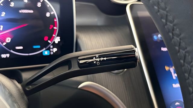 Used 2024 Mercedes-Benz GLC 300 4MATIC image 52