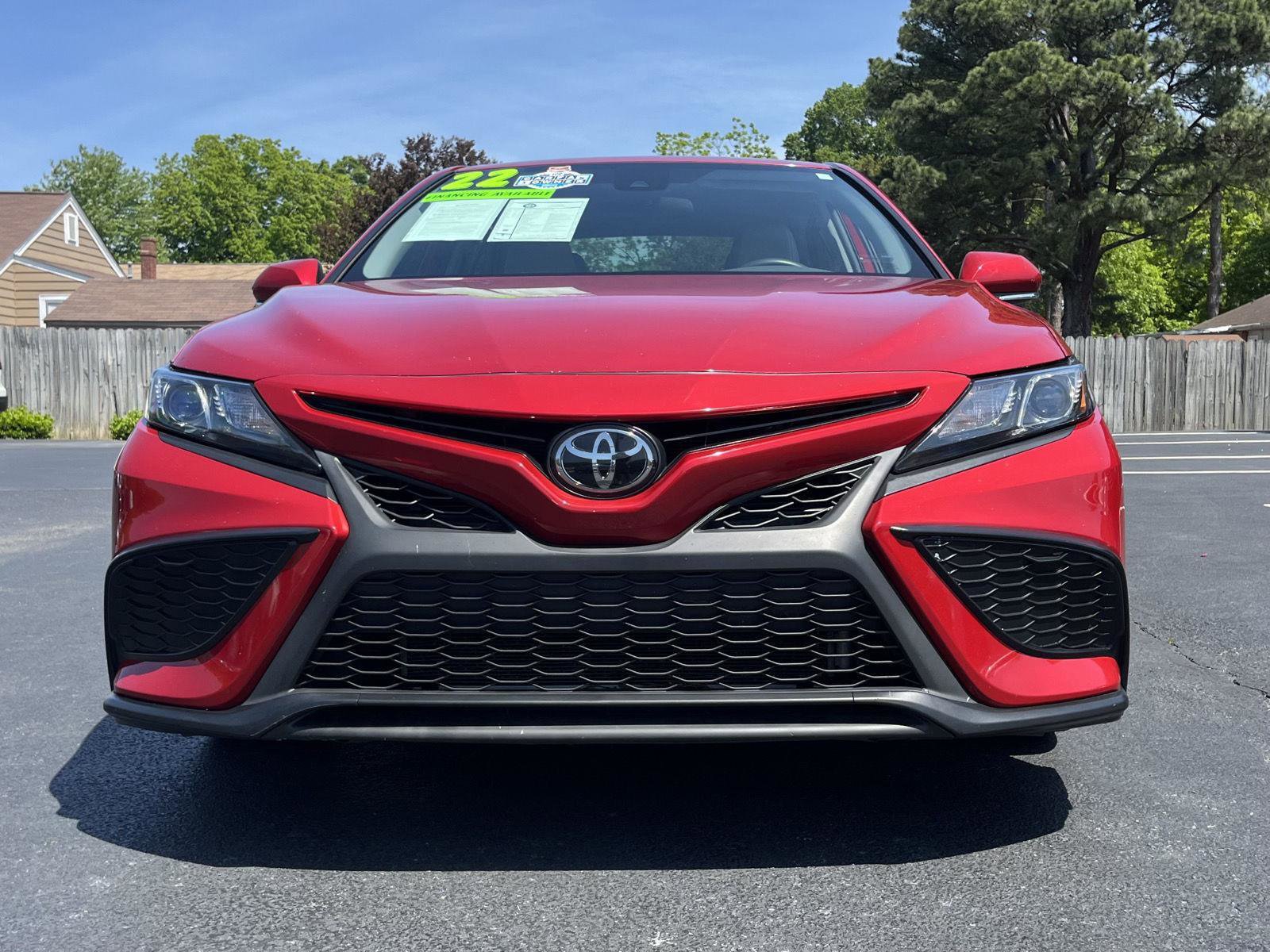 Used 2022 Toyota Camry SE FWD image 20