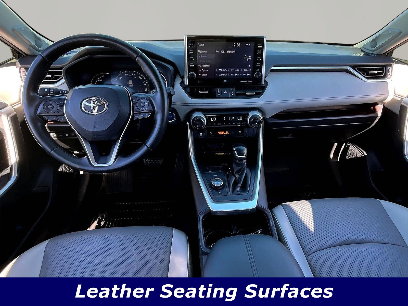 Used 2022 Toyota RAV4 Limited AWD/4WD image 7