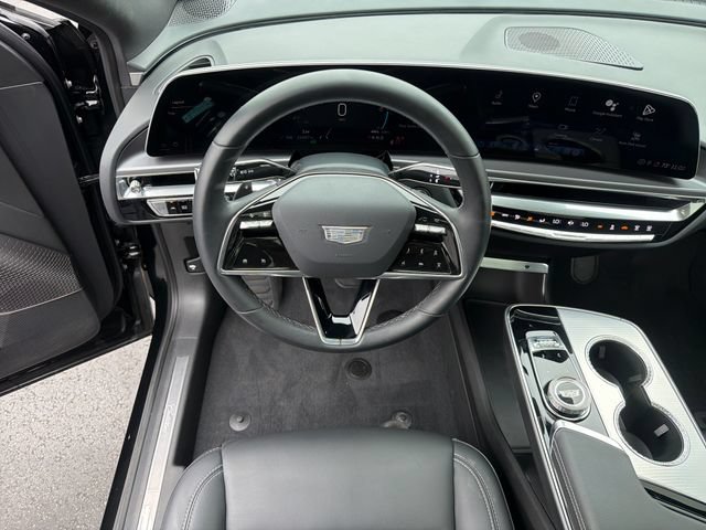 Certified 2024 Cadillac Lyriq Tech w/ Driver Assist Package AWD/4WD image 13