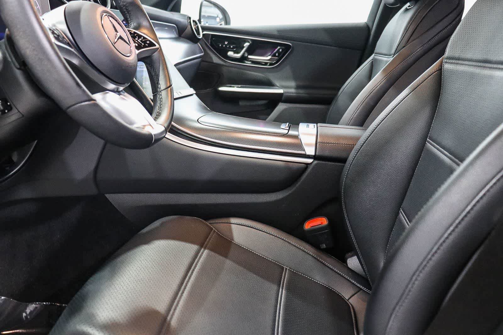Used 2024 Mercedes-Benz GLC 300 image 17