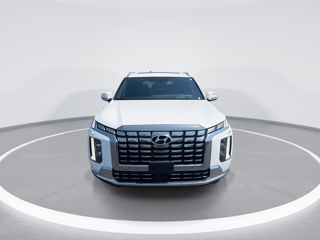 Used 2023 Hyundai Palisade Calligraphy image 3