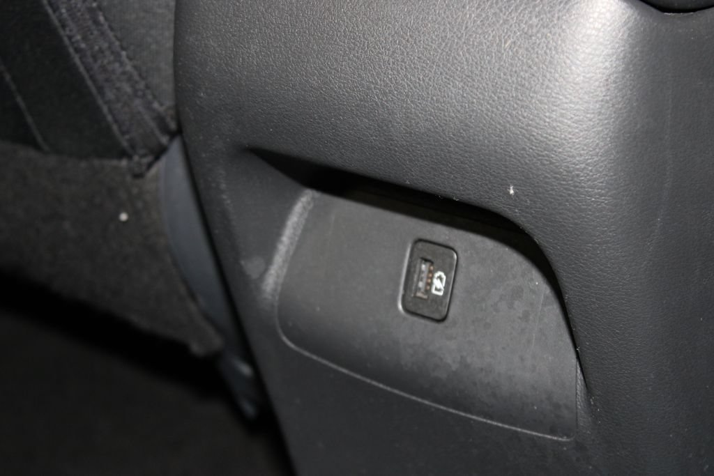 Used 2025 Nissan Sentra SR FWD image 23