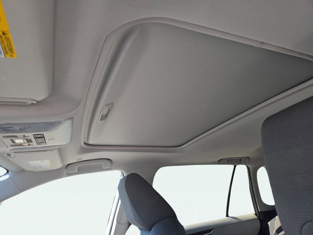 Used 2024 Toyota RAV4 XLE image 20