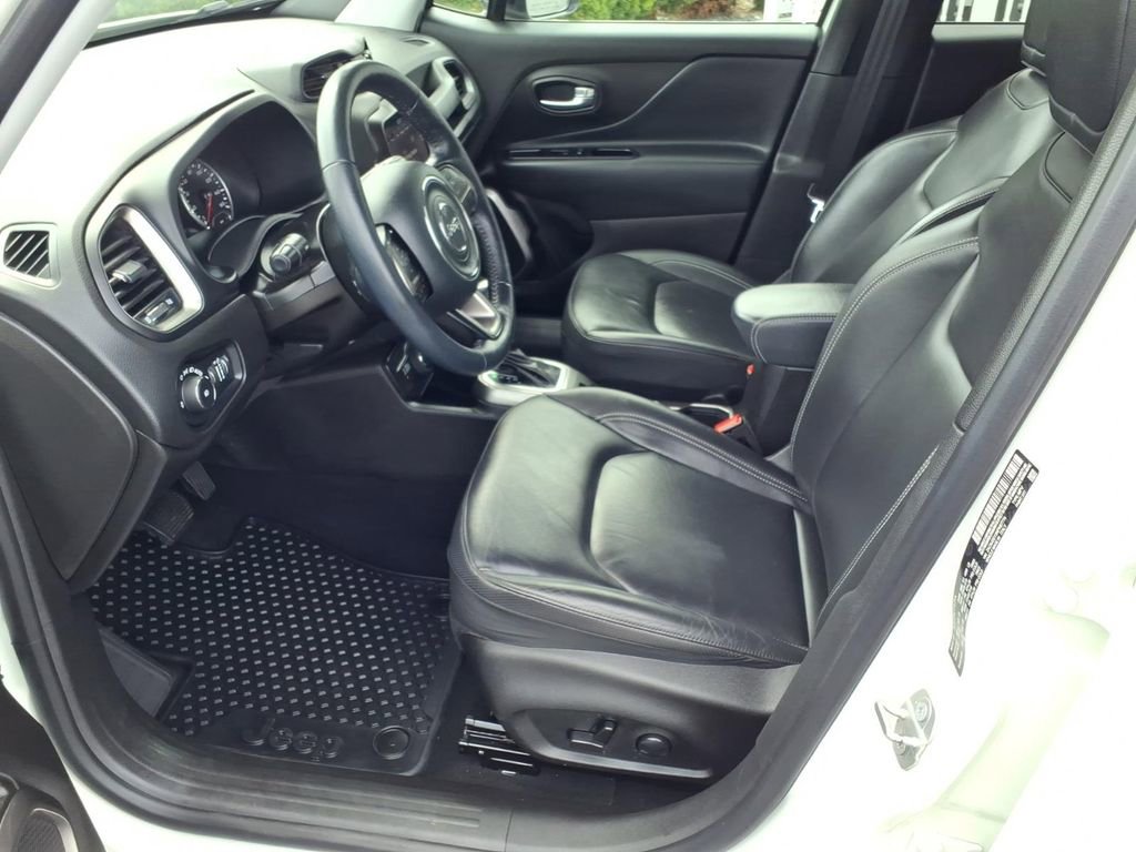 Used 2022 Jeep Renegade Limited AWD/4WD image 9