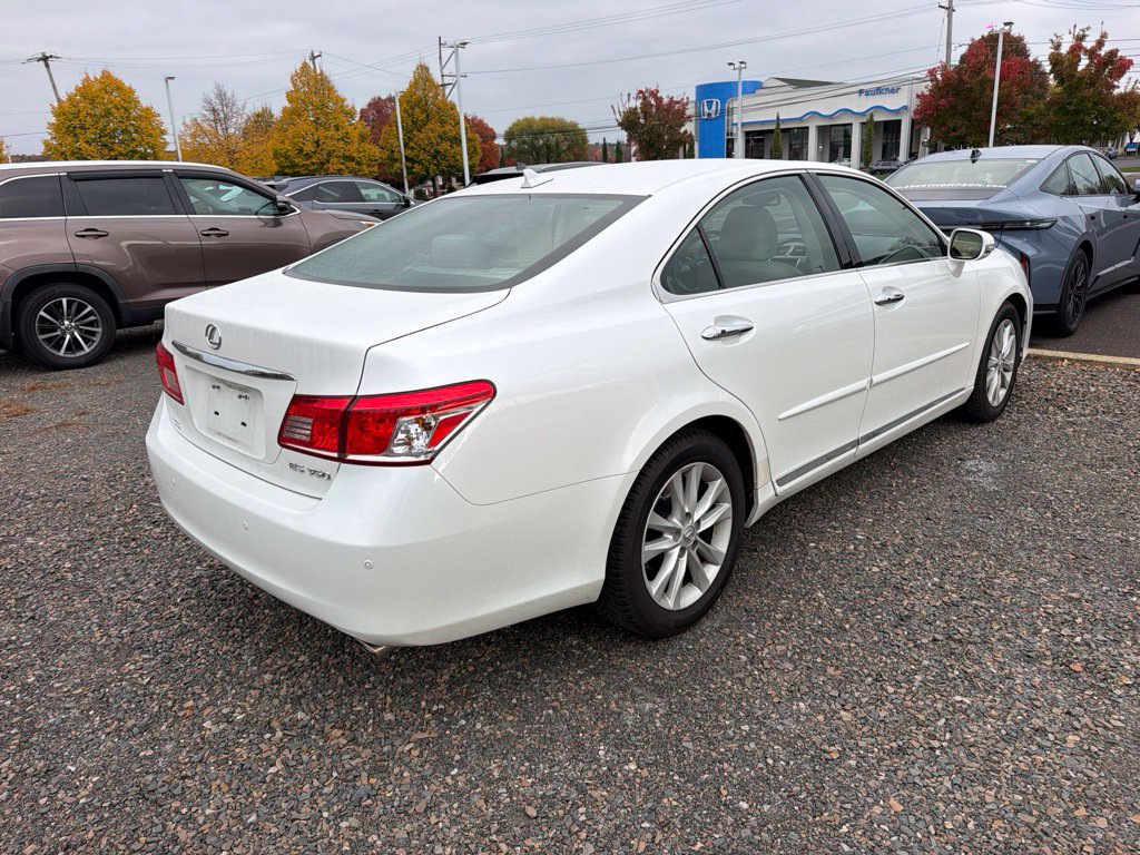 Used 2011 Lexus ES 350 FWD image 3