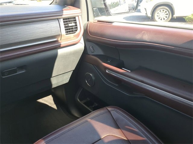 Used 2024 Ford Expedition Max Limited image 21