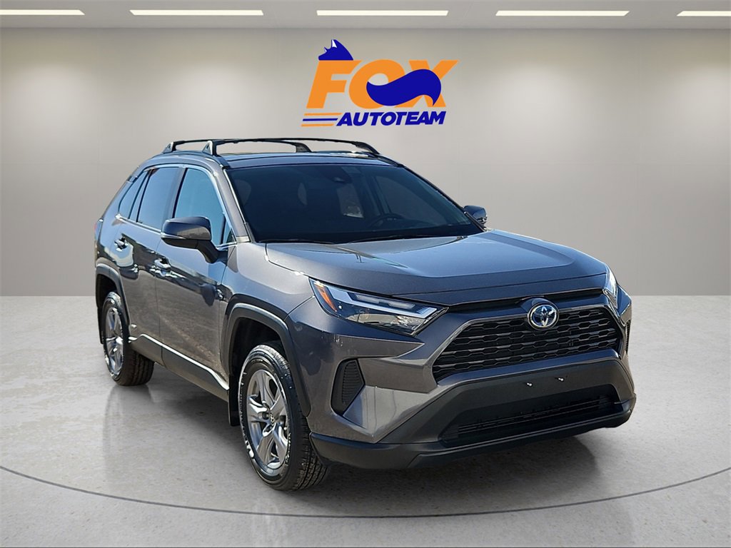 Used 2022 Toyota RAV4 XLE image 6