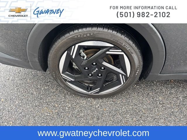 Used 2025 Kia K4 EX image 11