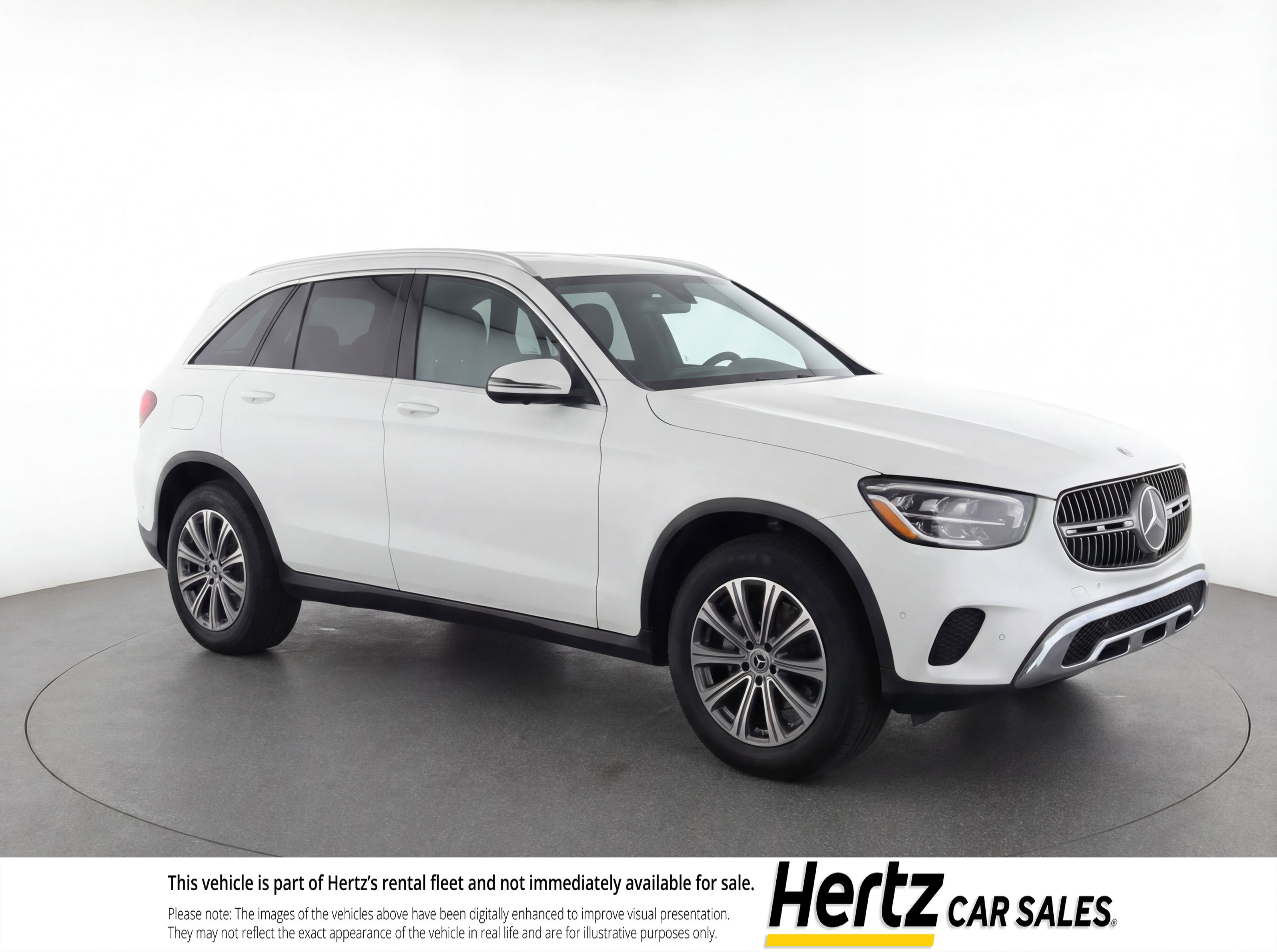 Used 2024 Mercedes-Benz GLC 300 4MATIC image 1