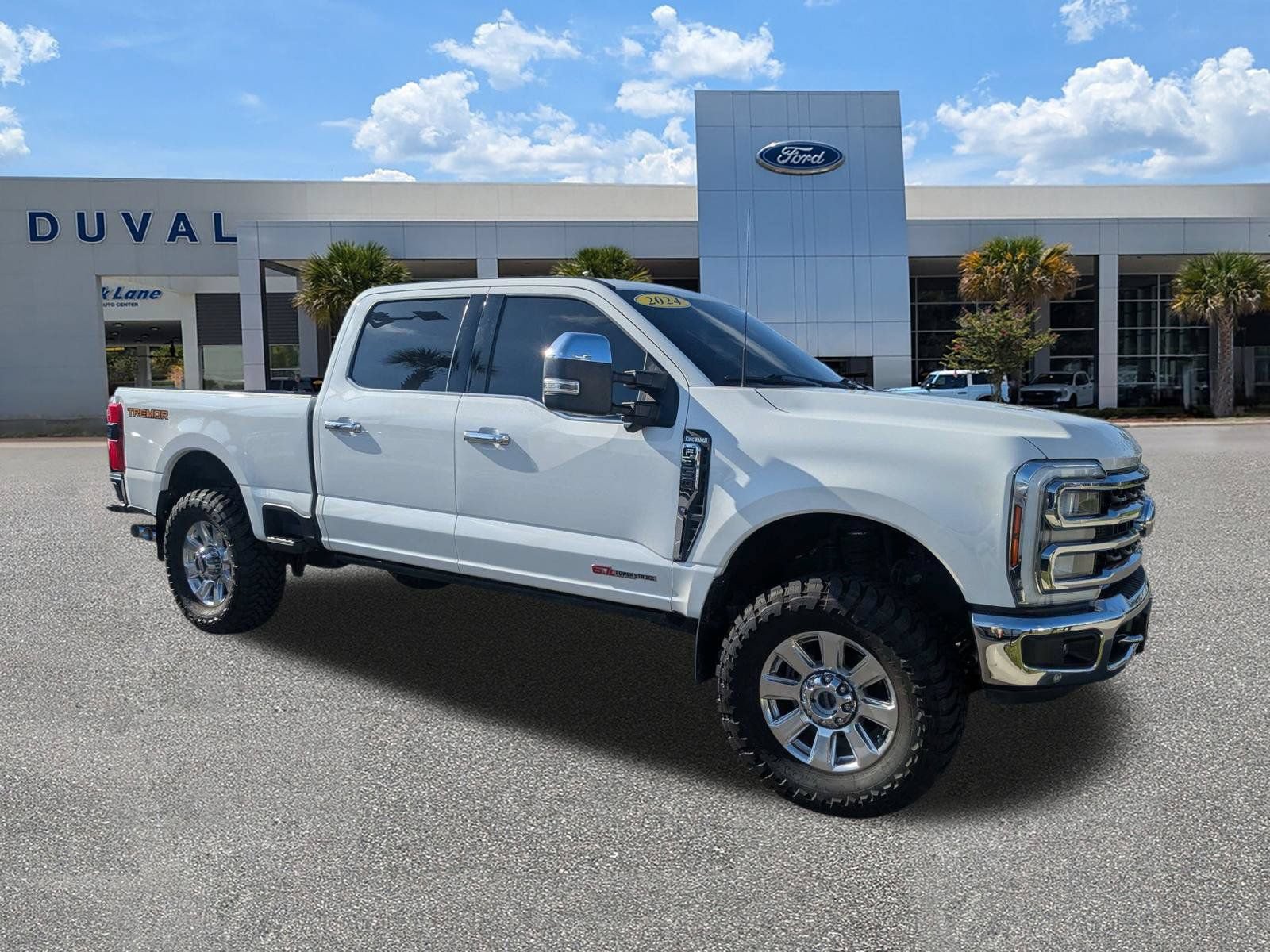 Used 2024 Ford F350 King Ranch w/ Tremor Off-Road Package AWD/4WD image 2