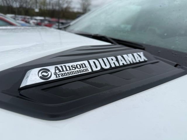 Used 2025 Chevrolet Silverado 2500 Custom w/ Custom Value Package AWD/4WD image 3