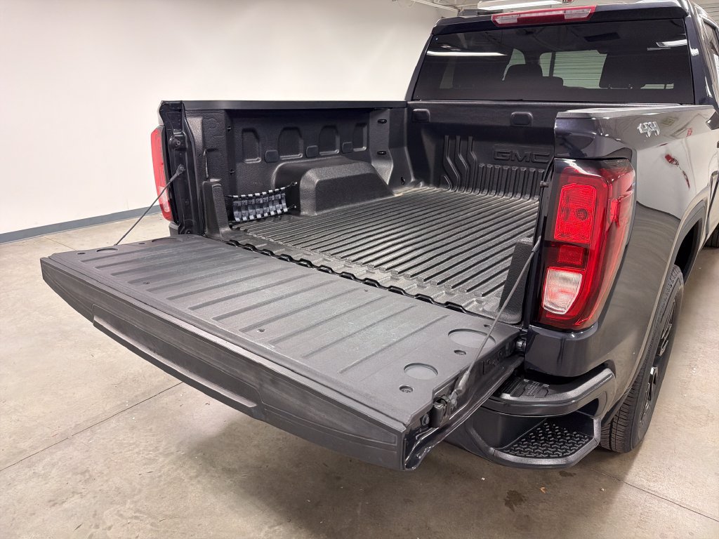 Used 2024 GMC Sierra 1500 Elevation AWD/4WD image 18
