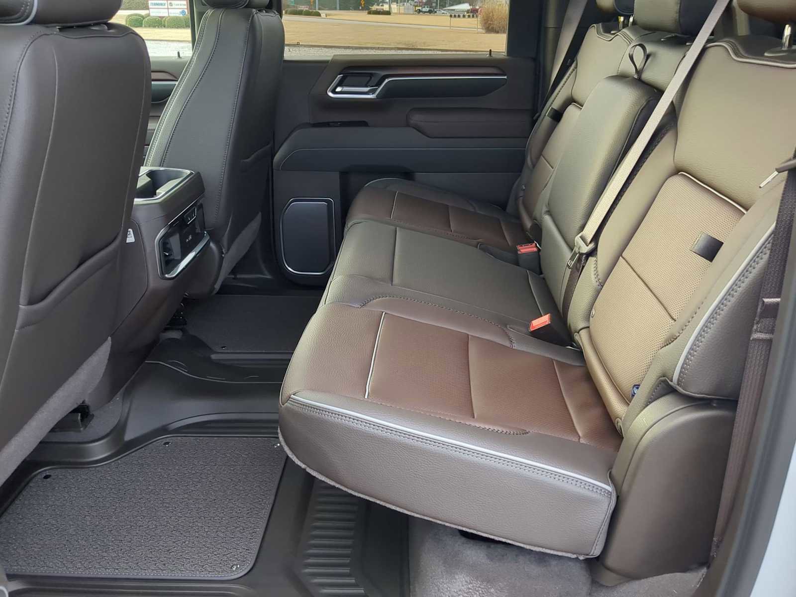 New 2026 GMC Sierra 2500 Denali w/ Denali Reserve Package image 24