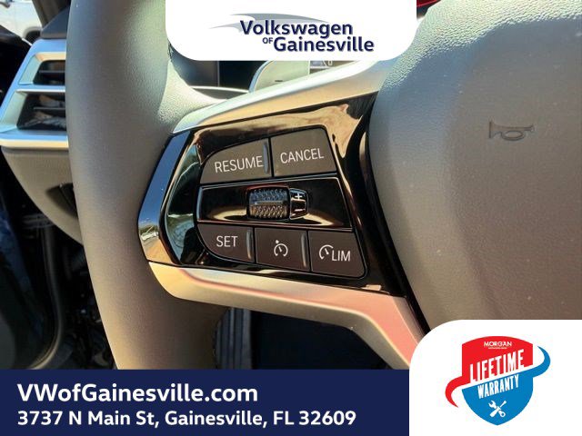 Used 2025 BMW 330i Sedan w/ Convenience Package image 23