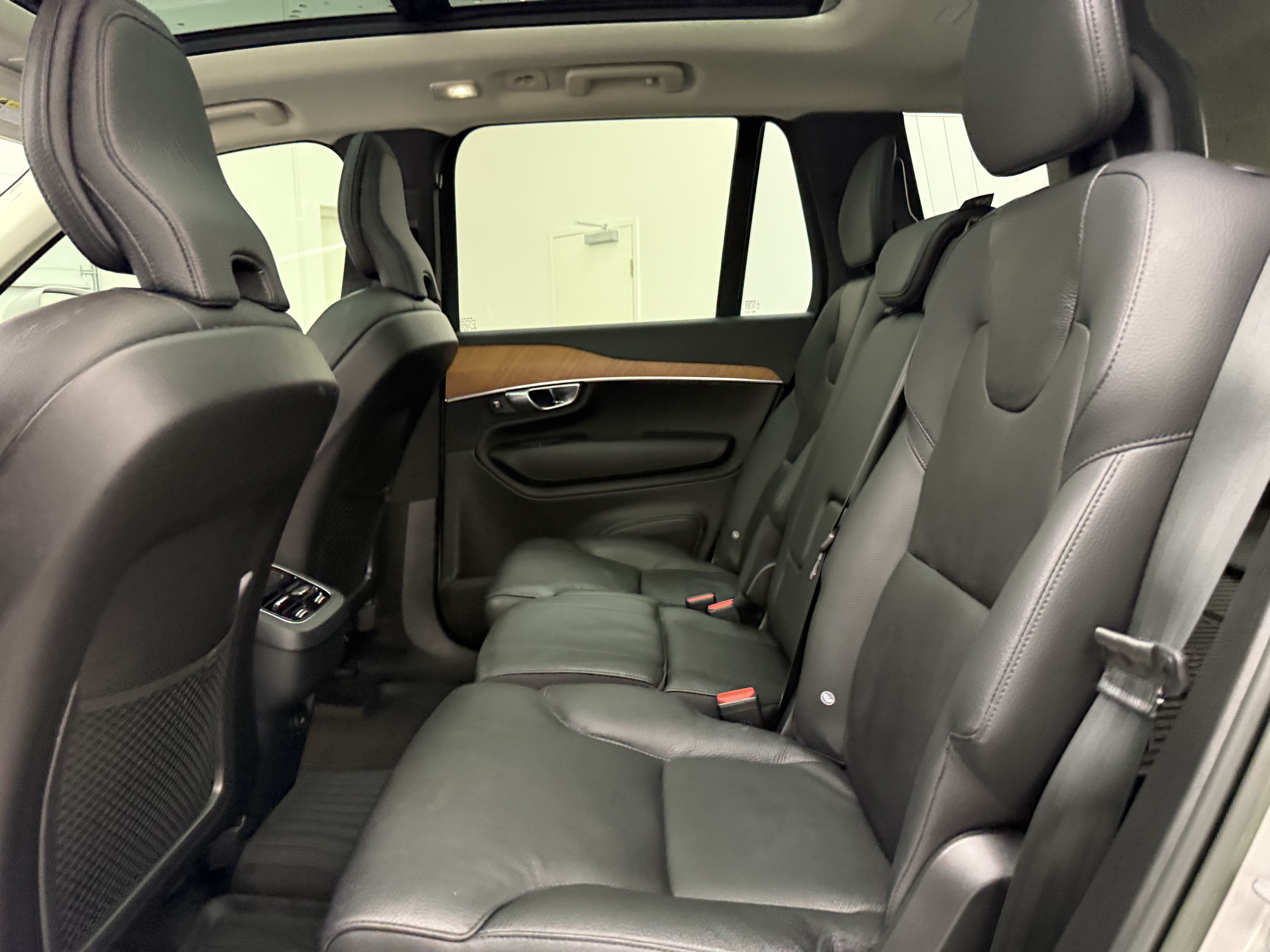 Certified 2023 Volvo XC90 B6 Plus w/ Protection Package Premier AWD/4WD image 25