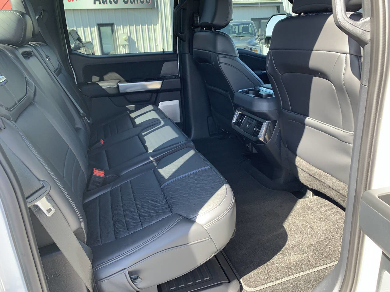 Used 2025 Ford F250 Platinum AWD/4WD image 28