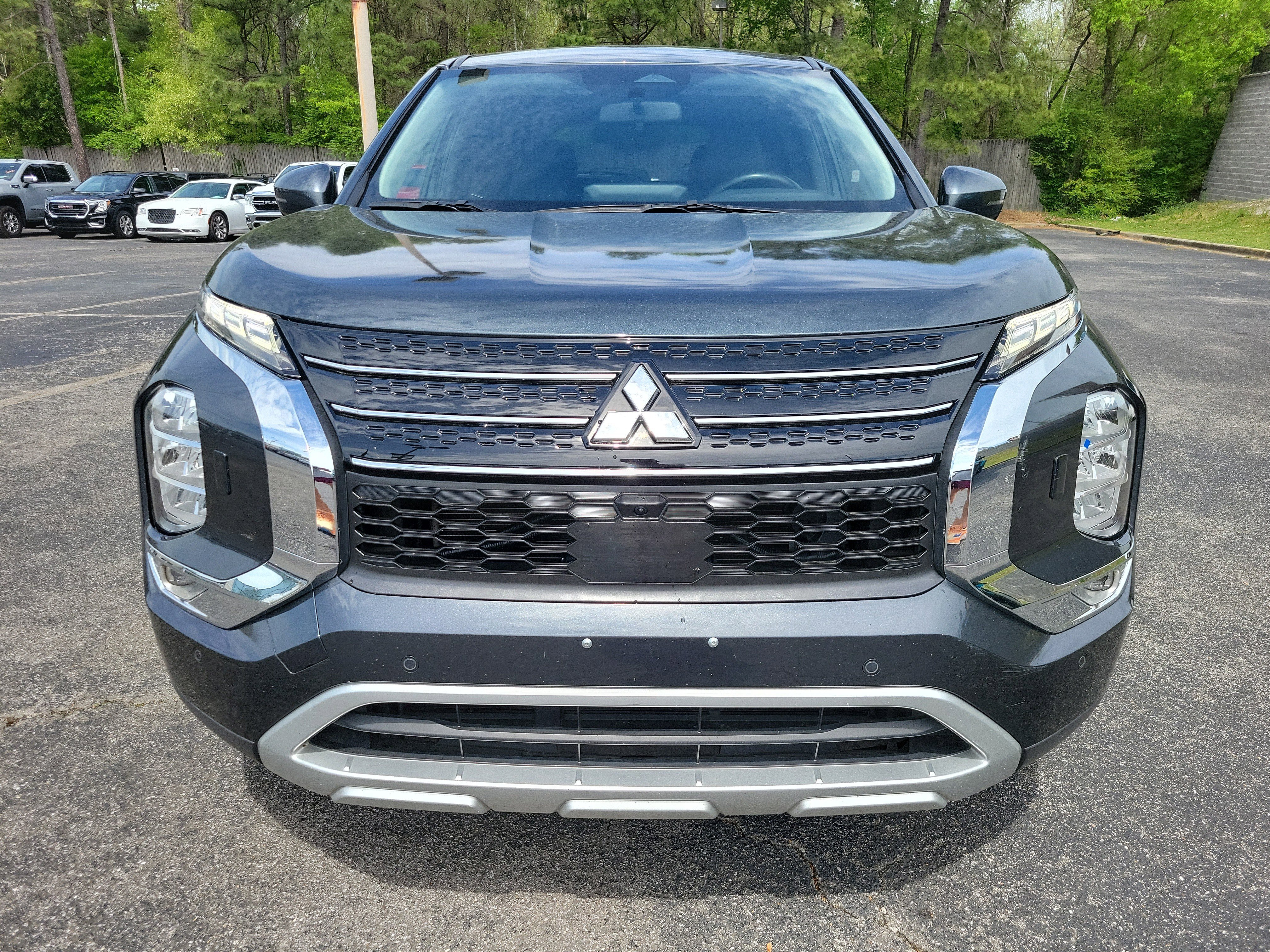 Used 2024 Mitsubishi Outlander SE image 23