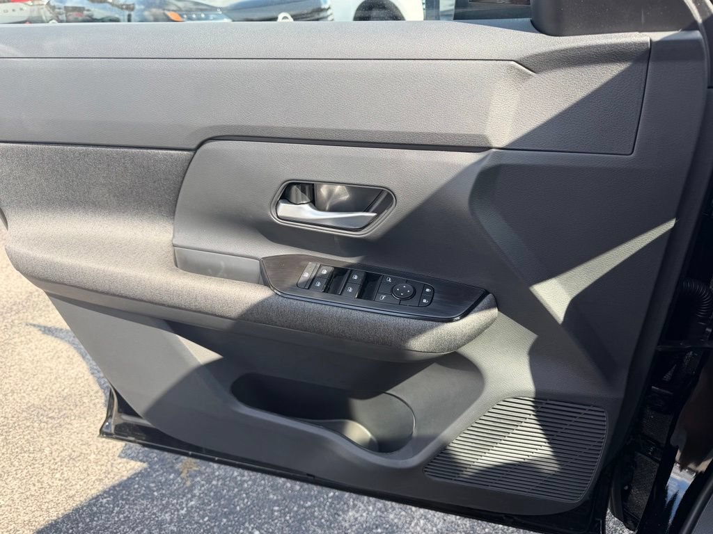 New 2026 Nissan Kicks SV w/ Cold Weather Package FWD image 11