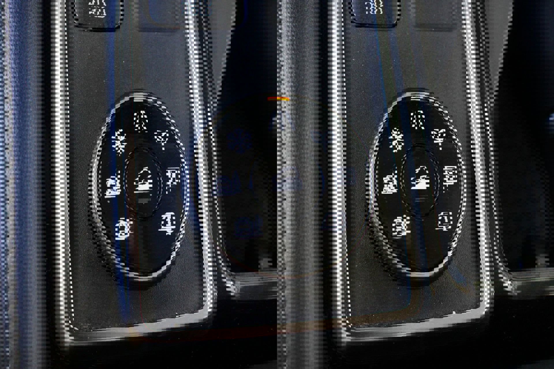 Used 2024 Nissan Pathfinder SL w/ Cargo Package AWD/4WD image 39