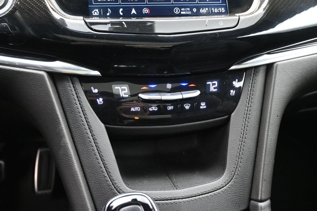 Used 2024 Cadillac XT6 Sport w/ LPO, ONYX Package AWD/4WD image 20
