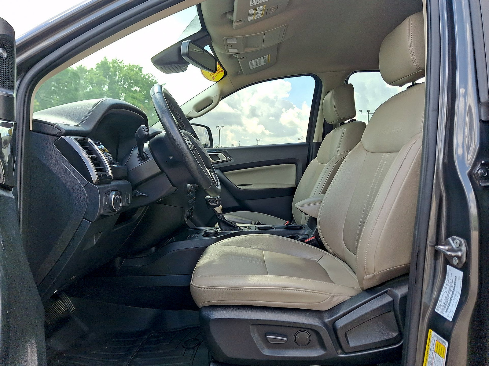 Used 2019 Ford Ranger Lariat w/ Equipment Group 501A Mid AWD/4WD image 11