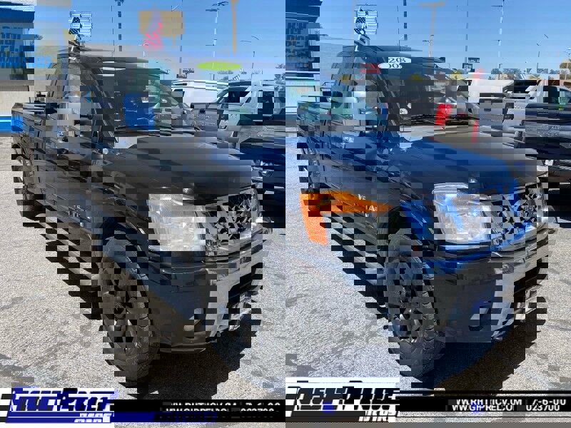 Used 2008 Nissan Titan LE w/ Tow Pkg image 8