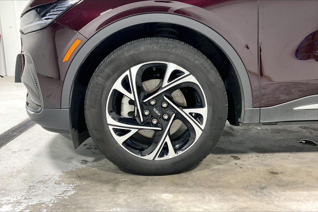 Used 2024 Lincoln Nautilus Premier w/ Equipment Group 102A AWD/4WD image 10