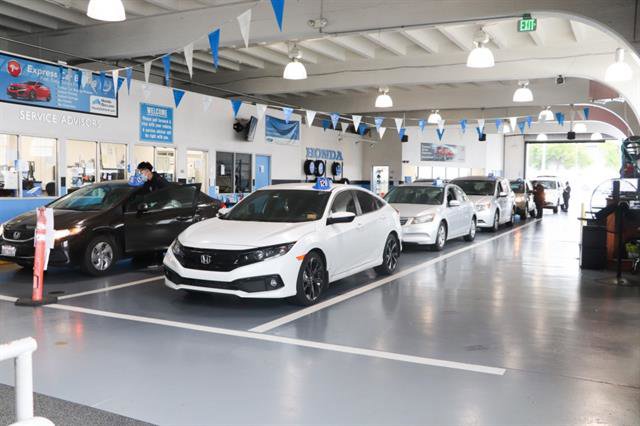 Used 2025 Honda Civic Sport image 38