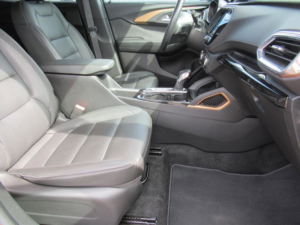 Used 2023 Chevrolet TrailBlazer ACTIV w/ Sun and Liftgate Package image 10