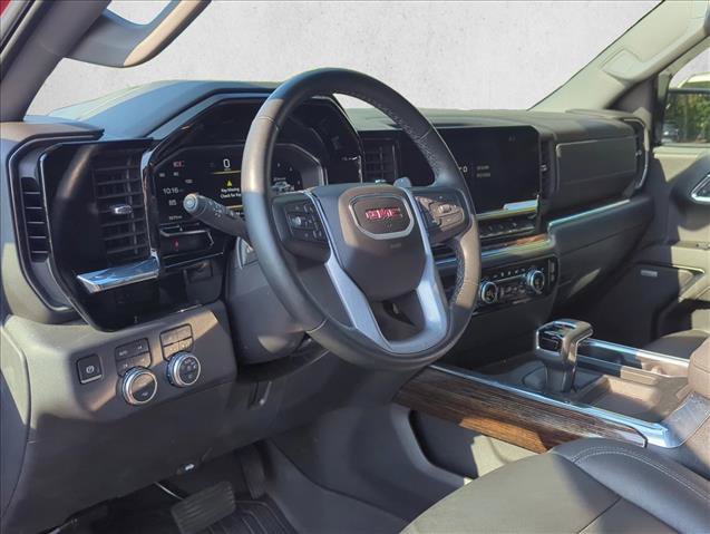 Used 2024 GMC Sierra 1500 Elevation w/ Elevation Premium Package AWD/4WD image 9