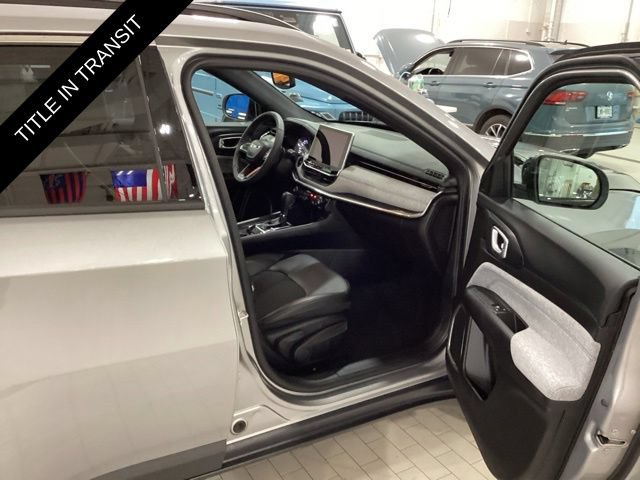 Used 2023 Jeep Compass Latitude w/ Convenience Group AWD/4WD image 11