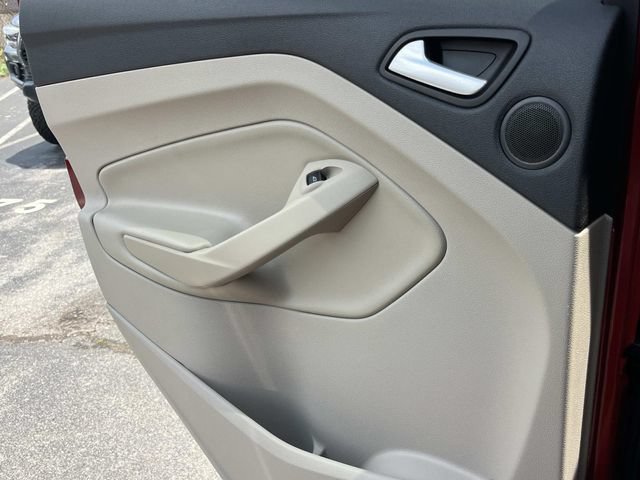 Used 2014 Ford Escape SE w/ Equipment Group 201A FWD image 18