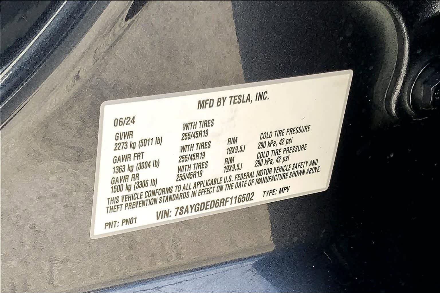 Used 2024 Tesla Model Y 2WD image 19