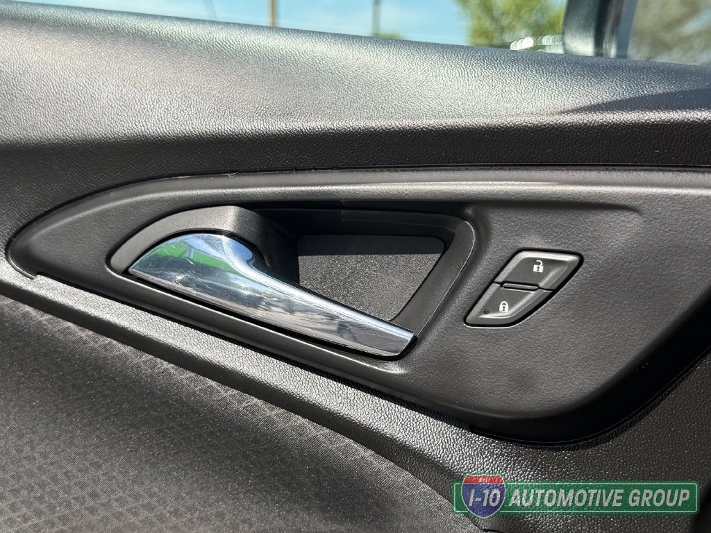 Used 2018 Chevrolet Malibu LT FWD image 17