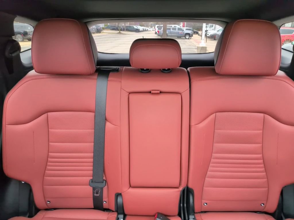 Used 2023 Kia Sportage SX image 31